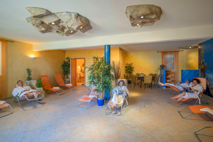 Ruhebereich im 4* Hotel Oasis nahe der Therme Loipersdorf