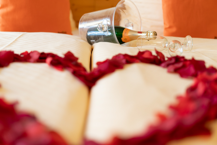 Romantik zu Zweit Romantikpaket Hotel Oasis Loipersdorf