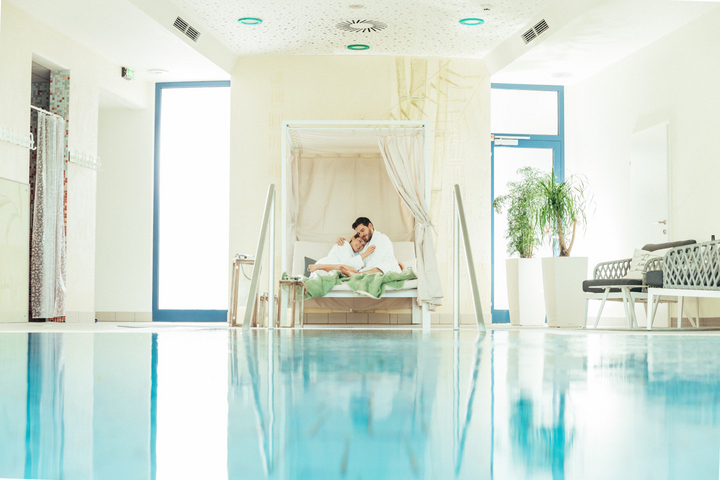 Urlaub Therme Loipersdorf Österreich Hotel Oasis Wellness Baden Relaxen 