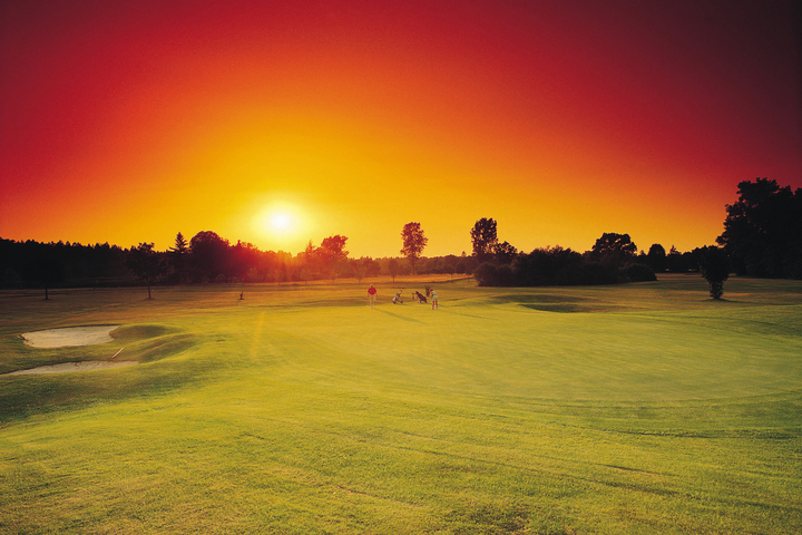 Golfen nahe der Therme Loipersdorf Steiermark